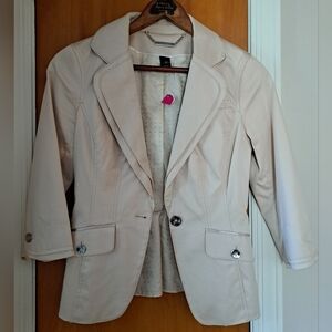 White Black Women's Cream Blazer